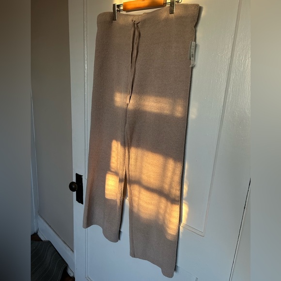 Natori Aura Solid Straight Leg Pant - Picture 4 of 14